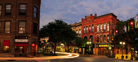 Search more than 5,000 newspapers by state, DMA, county, city or zip code.